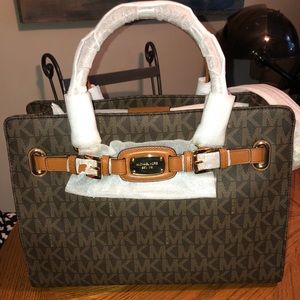 Brand new Micheal Kors purse!